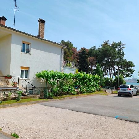 Apartment Nina Rovinj Exterior foto