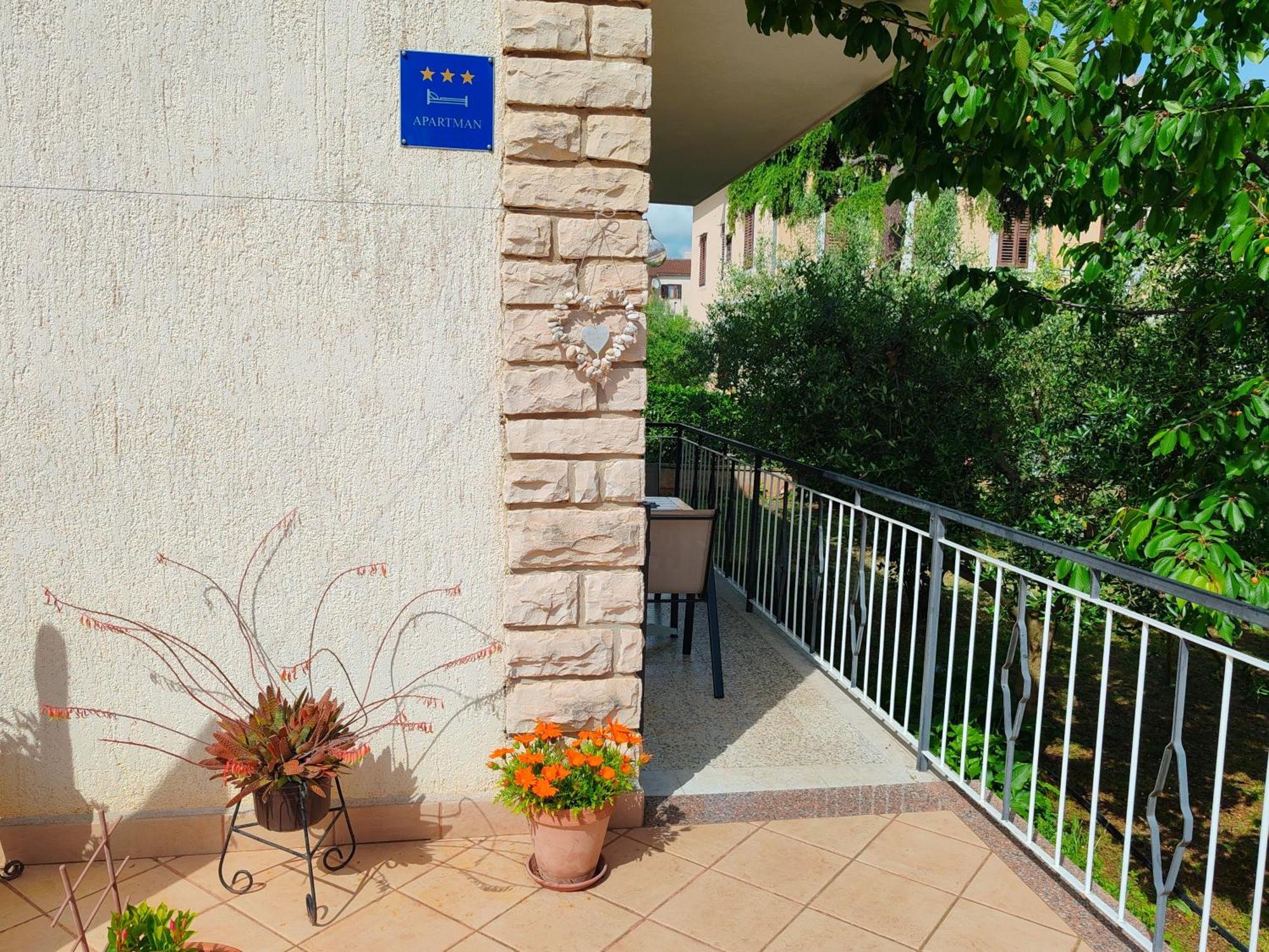 Apartment Nina Rovinj Exterior foto